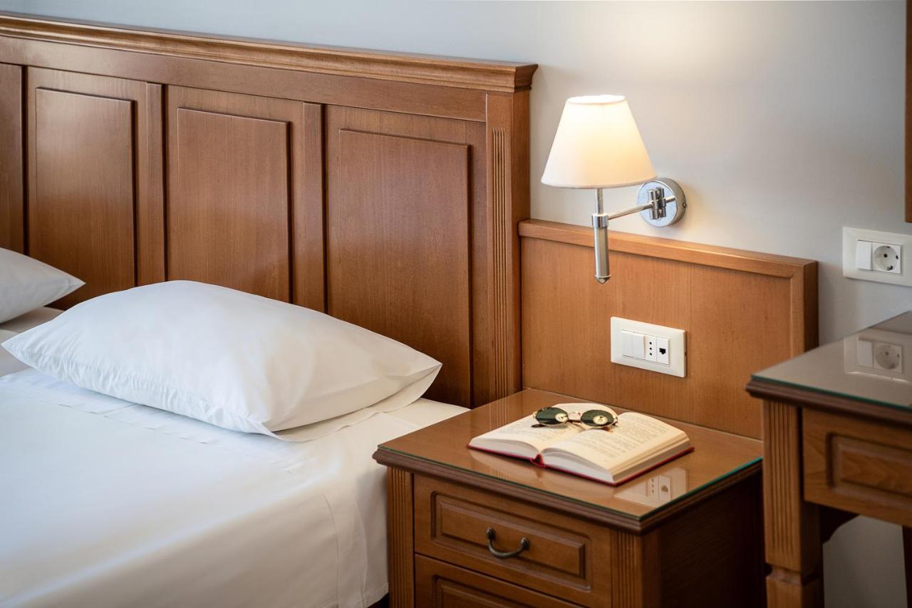 Nektar Beach Hotel Stalós Eksteriør billede